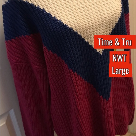 Time & Tru Chevron Sweater size Lg - Picture 6 of 6